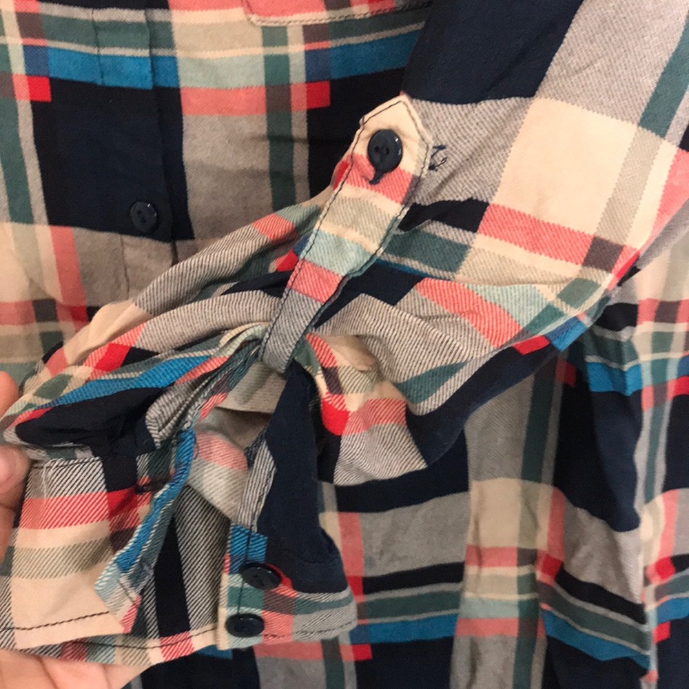 Large button down Top - Picture 2 of 4